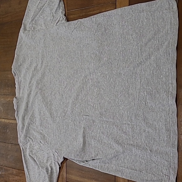 In a World Full of Grinches Grey T-shirt L - Picture 4 of 4